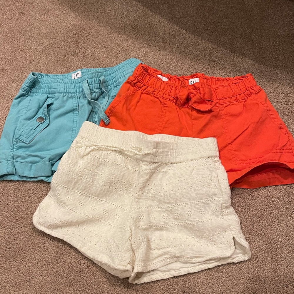 Bundle of 3  girl’s Gap shorts size S (6-7)